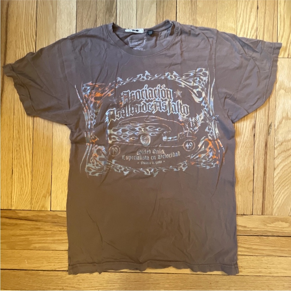 WICKED QUICK Mens LARGE BROWN T SHIRT ESPECIALISTA EN DELOCIODAD SPANISH SILVER